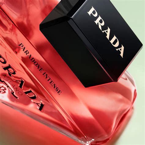 cofre prada paradoxe|paradoxe eau de parfum.